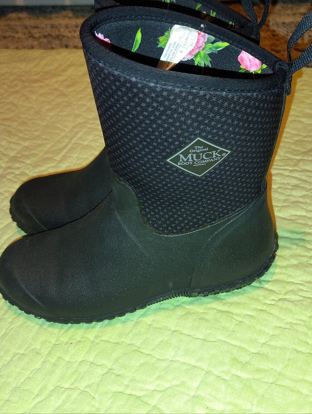 Muck Boot Company Women’s Black Insulated Mid-Calf Rain Boots